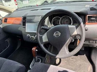 NISSAN TIIDA LATIO