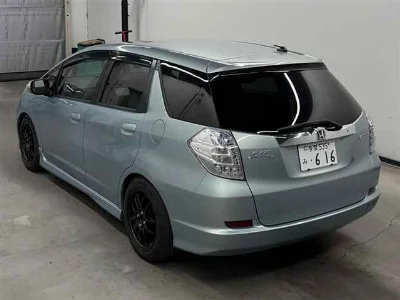 HONDA FIT SHUTTLE