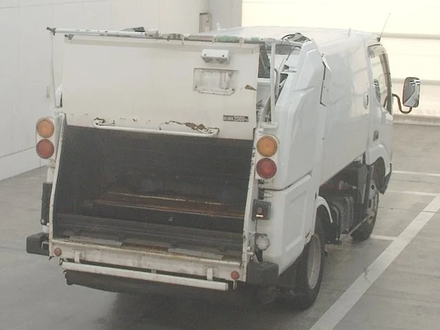 Hino Dutro  с аукциона в Японии