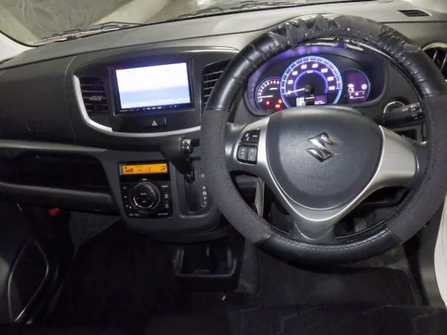 Suzuki WAGON R STINGRAY  с аукциона в Японии