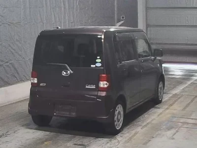 DAIHATSU MOVE CONTE