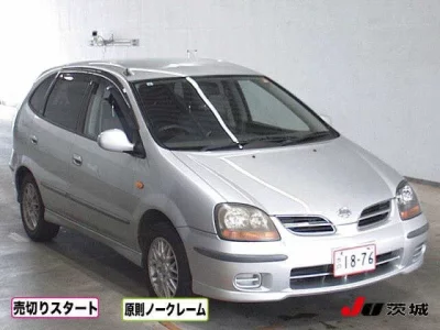 NISSAN TINO