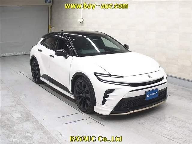 Toyota Crown Sport  с аукциона в Японии