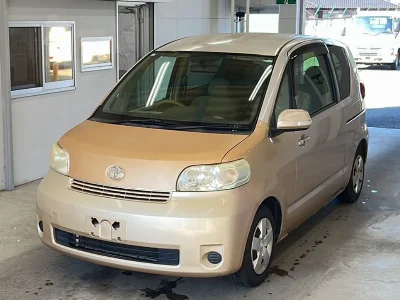 TOYOTA PORTE