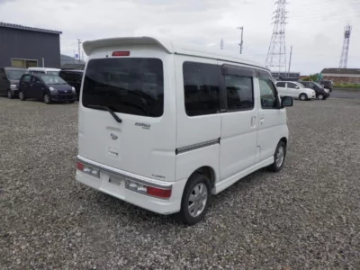 DAIHATSU ATRAI WAGON
