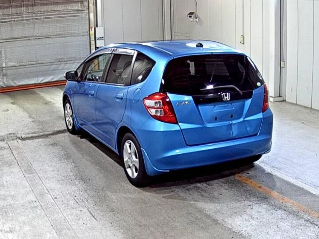 Honda Fit  с аукциона в Японии