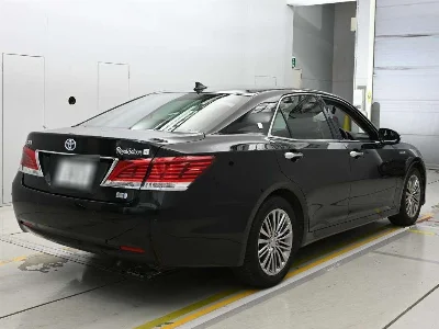 Статистика аукционов Toyota CROWN HYBRID