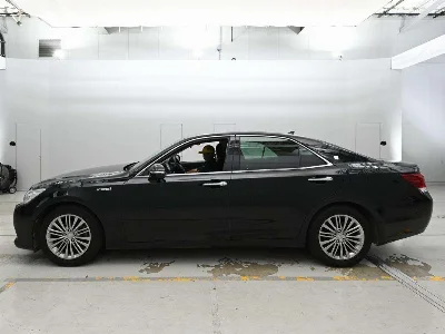 Статистика аукционов Toyota CROWN HYBRID