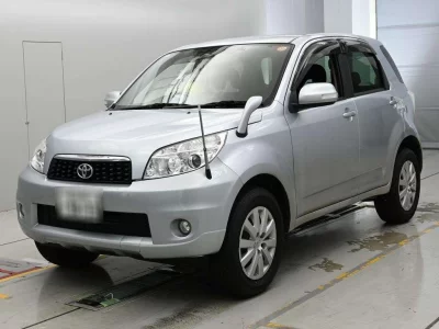 TOYOTA RUSH
