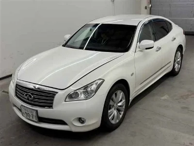 NISSAN FUGA