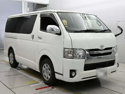 TOYOTA REGIUS VAN