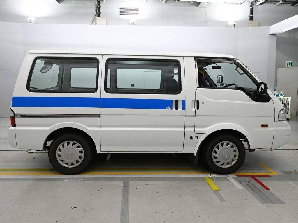 Mazda Bongo Van  с аукциона в Японии