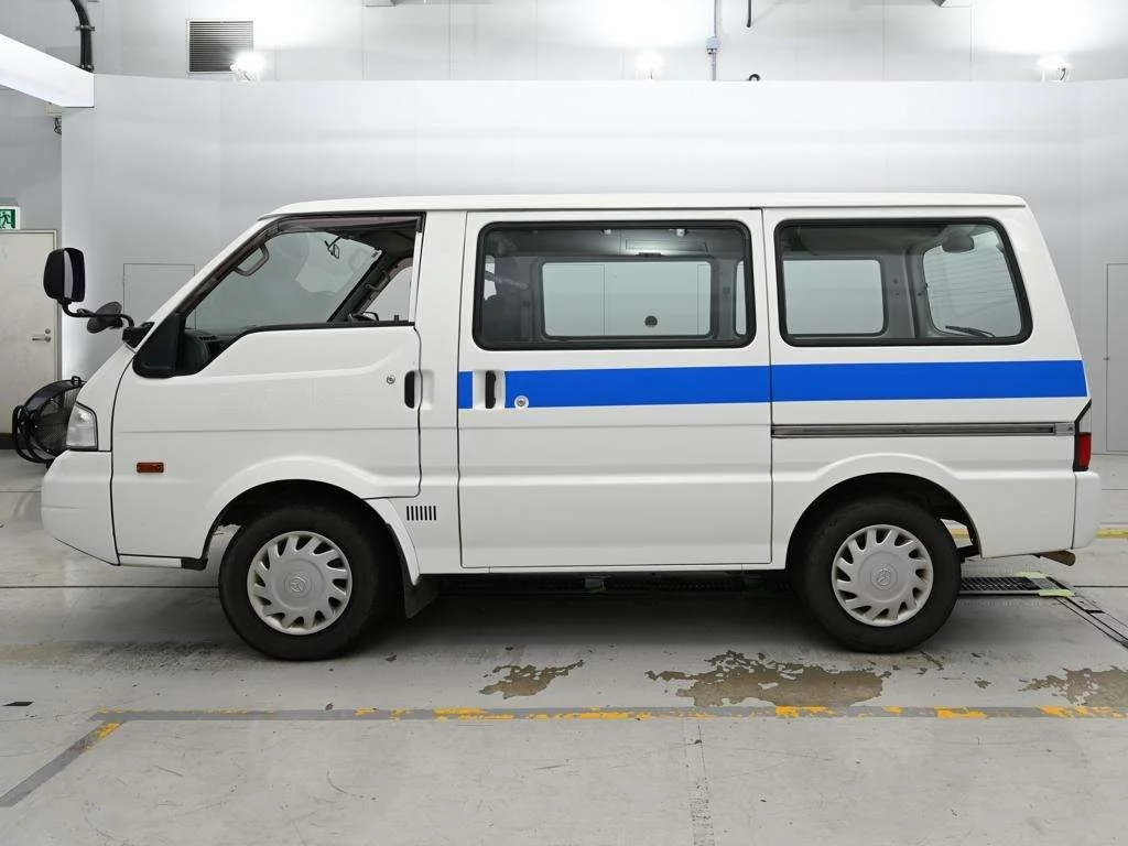 Mazda Bongo Van  с аукциона в Японии