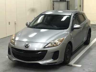 MAZDA AXELA