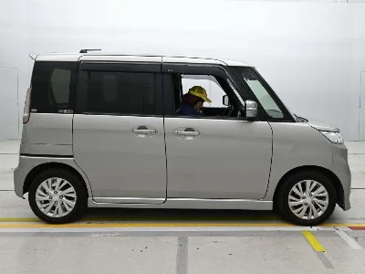 SUZUKI SPACIA CUSTOM