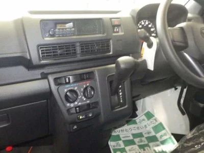 DAIHATSU HIJET VAN