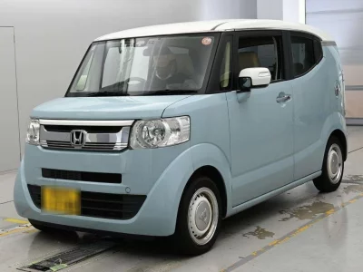 HONDA N BOX SLASH
