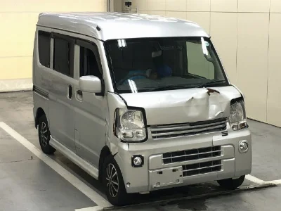 NISSAN CLIPPER VAN