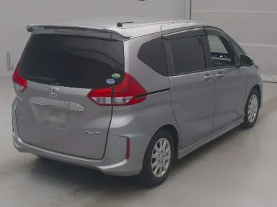 HONDA FREED HYBRID