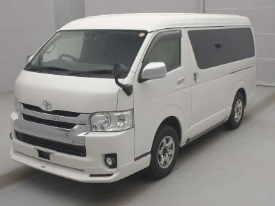 TOYOTA HIACE VAN