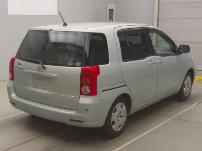 TOYOTA RAUM