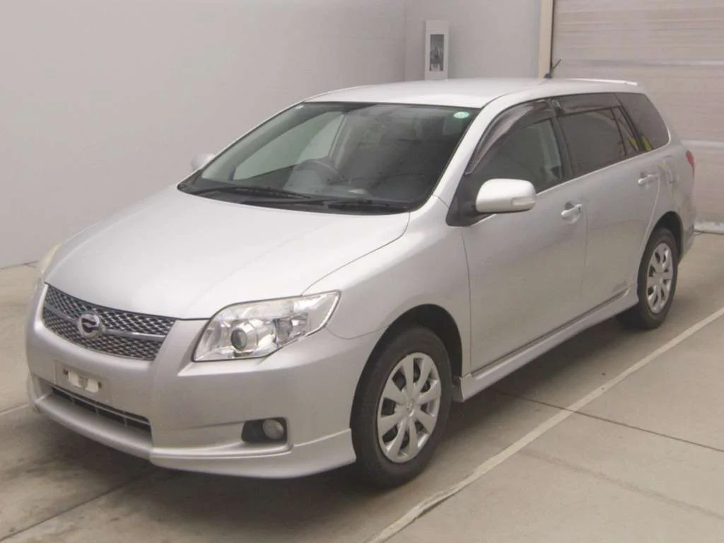 Toyota Corolla Fielder  с аукциона в Японии