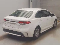 Цена авто Toyota Corolla с аукционов Японии, номер кузова ZWE211, пробег 76 000, оценка 8