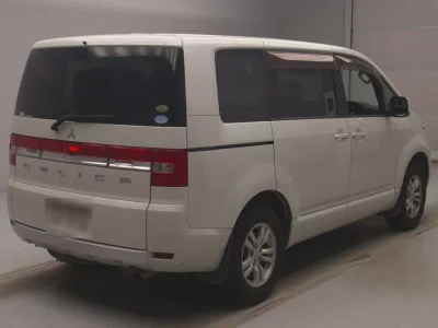 MITSUBISHI DELICA D5
