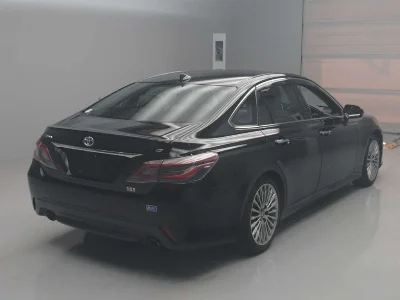 TOYOTA CROWN HYBRID