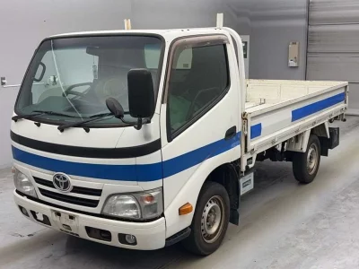 TOYOTA DYNA