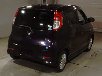 SUZUKI MRWAGON