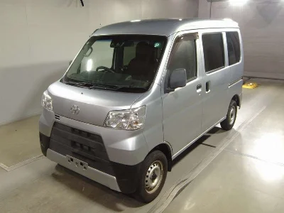 TOYOTA PIXIS VAN