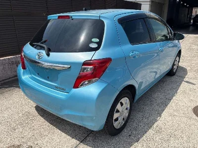 TOYOTA VITZ