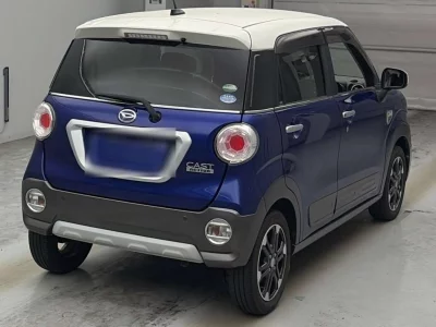 DAIHATSU CAST