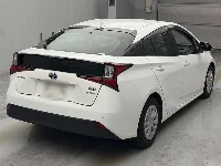 Цена авто Toyota Prius с аукционов Японии, номер кузова ZVW55, пробег 197 000, оценка 2