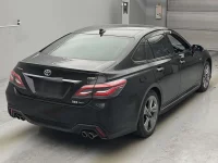 Цена авто Toyota CROWN HYBRID с аукционов Японии, номер кузова AZSH21, пробег 96 000, оценка 7