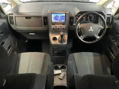 MITSUBISHI DELICA D5