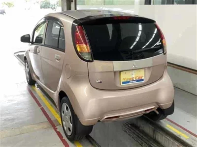 MITSUBISHI I