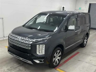 MITSUBISHI DELICA D5