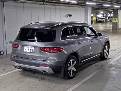 MERCEDES BENZ GLB