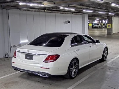 MERCEDES BENZ E CLASS