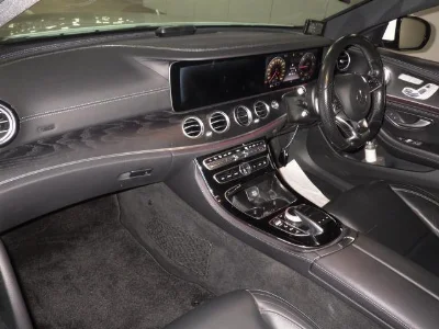 MERCEDES BENZ E CLASS