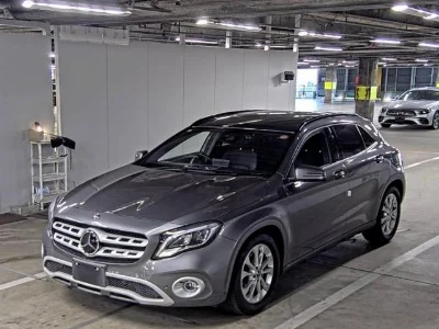 MERCEDES BENZ GLA