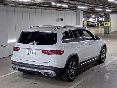 MERCEDES BENZ GLB