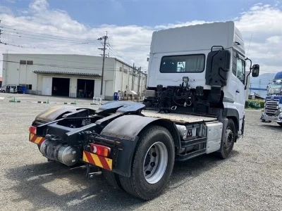 NISSAN UD