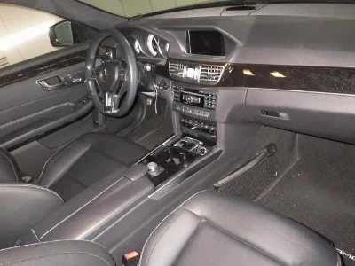 MERCEDES BENZ E CLASS