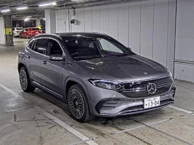 MERCEDES BENZ EQA