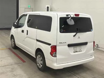 MITSUBISHI DELICA