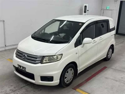 HONDA FREED SPIKE