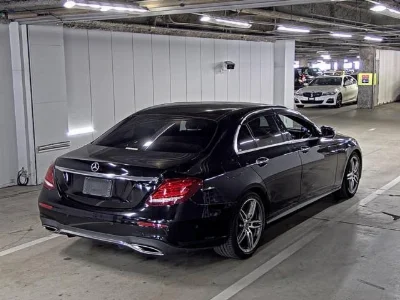 MERCEDES BENZ E CLASS